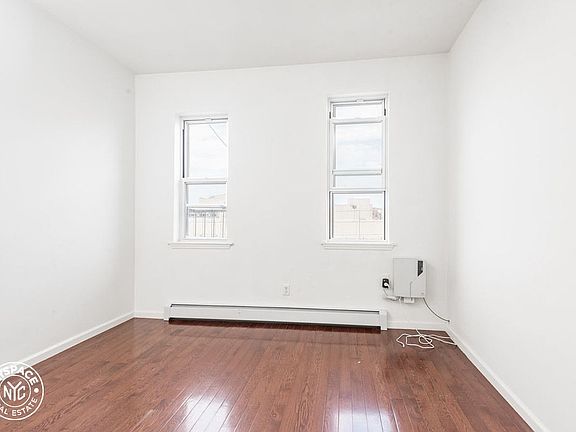 2nd image of 25 Bogart St Ste 1