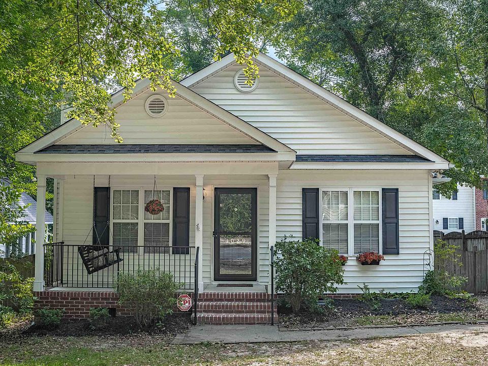 1st image of 1029 Deerwood St