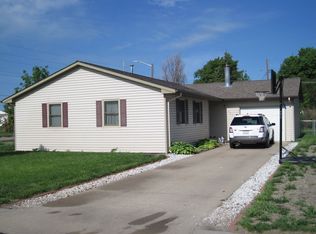 820 S McCabe Ave, North Platte, NE 69101