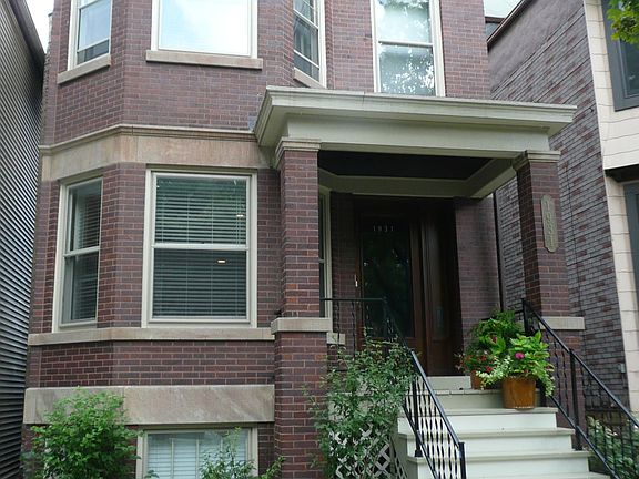 2nd image of 1931 W Cuyler Ave #1
