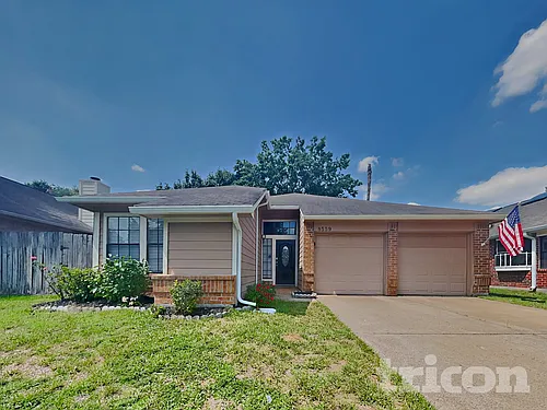 8559 Spring Green Dr Photo 1