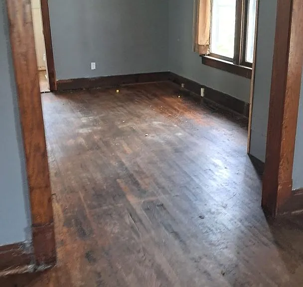 124 Hall St — Photo 4