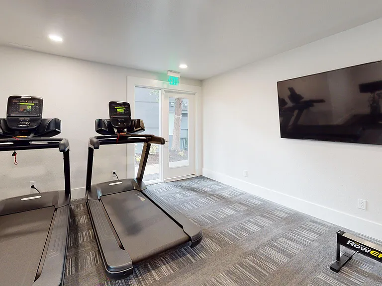 Redmond Place Apartments — Photo 28