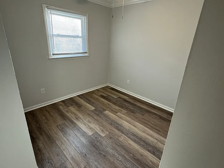 434 E Jennings St — Photo 13