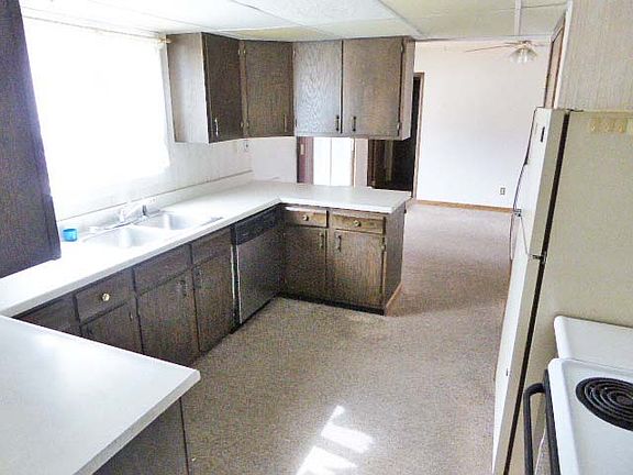 4th image of 68 Diamond St