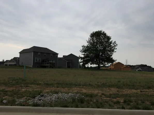 6616 W Ironwood Dr, Edwards, IL 61528