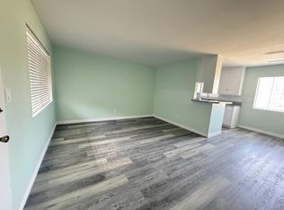 10940 Hesby St #11, North Hollywood, CA 91601