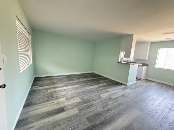 10940 Hesby St #11, North Hollywood, CA 91601