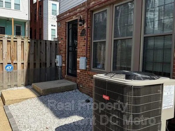 1125 Harvard St NW, Washington, DC