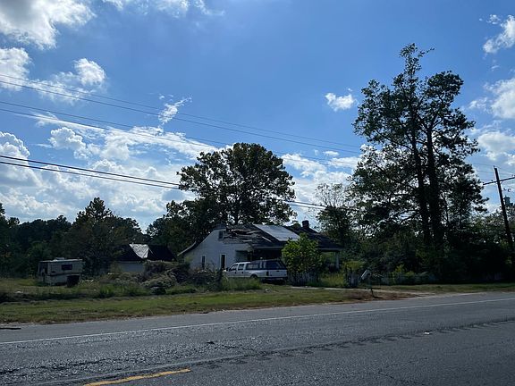 3rd image of 15814 Florida Blvd