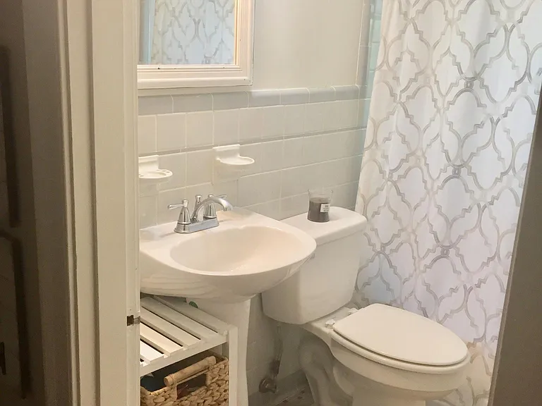 117 Clarendon Cir — Photo 9