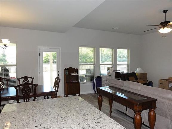 5th image of 15516 Grassy Ln