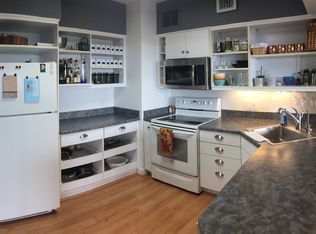 1 Bratenahl Pl APT 1012, Bratenahl, OH 44108
