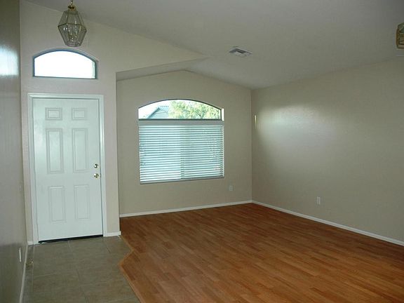2nd image of 912 E Julie Ave