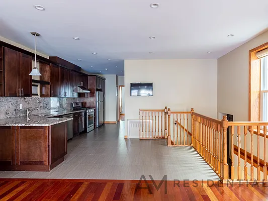 Rented by AM Residential | media 2