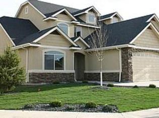 2040 W Boulder Bar Dr, Meridian, ID 83642