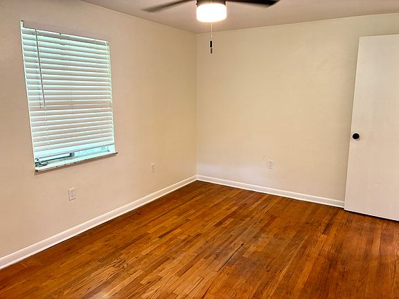 5th image of 735 Center Ave Floor 2