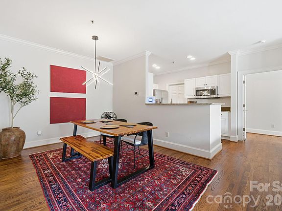 5th image of 1131 Park West Dr