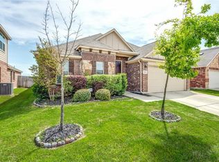 1252 Amazon Dr, Justin, TX 76247