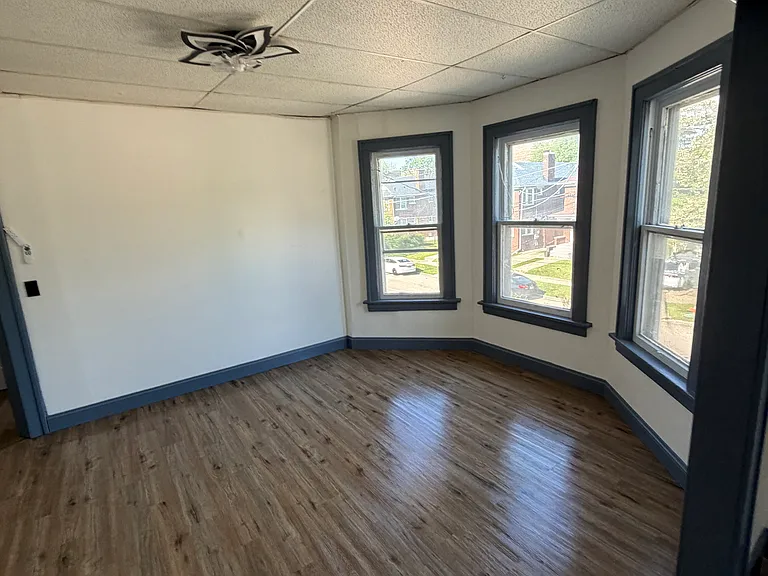 302 Cory Ave #1 — Photo 7