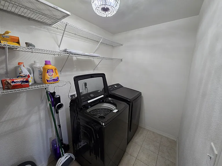 6935 New Meadow Dr — Photo 16