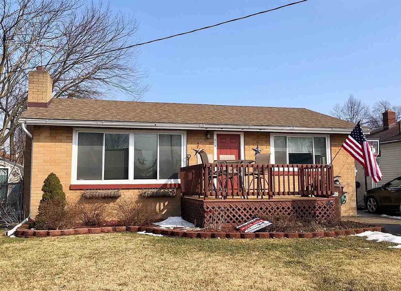 313 S Warren St, Pinconning, MI 48650 Zillow