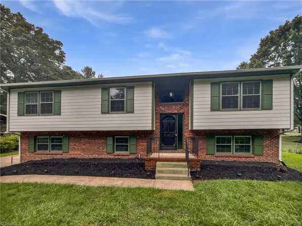 115 Wills Rd, Advance, NC 27006