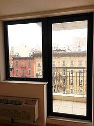 Rented by R New York