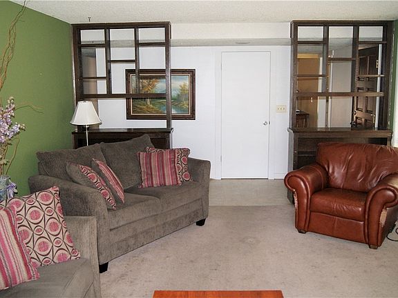 2nd image of 4403 Clearwater Dr SE