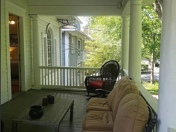 2nd image of 831 Myrtle St NE APT 5
