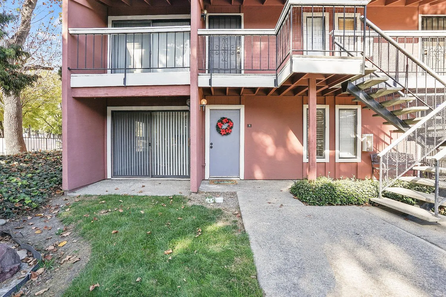 6536 Embarcadero Dr — Photo 3