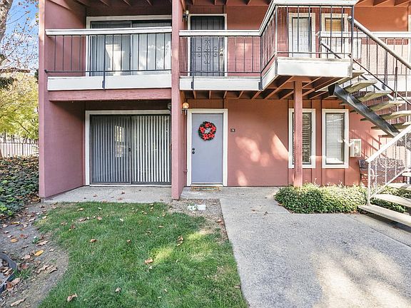 3rd image of 6536 Embarcadero Dr APT 1