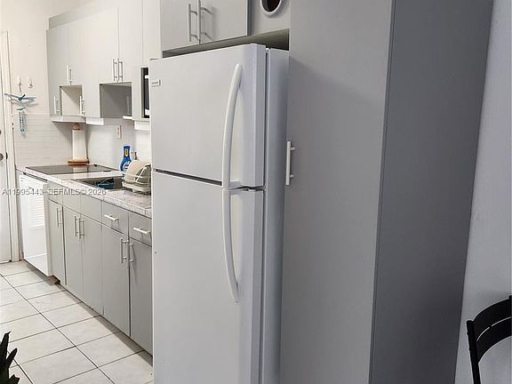 3rd image of 6490 Collins Ave APT 18