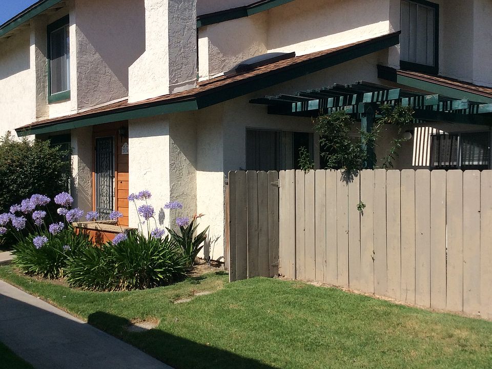 Village Park quiet end-unit