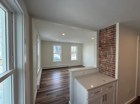 11 Lincoln St #9, Somersworth, NH 03878