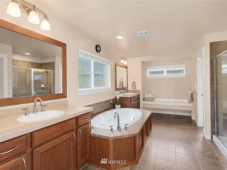 342 218th Pl SE — Photo 21