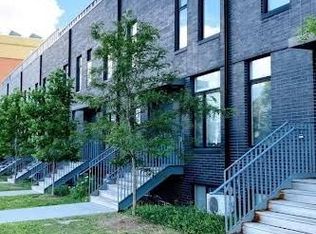 1720 Simcoe St N #10-2, Oshawa, ON L1G 0C3