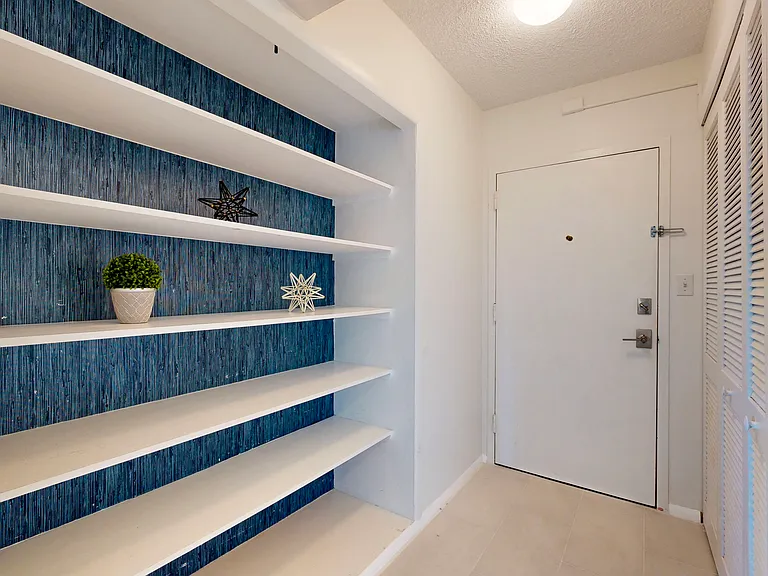 2401 Bayshore Blvd #502 — Photo 22