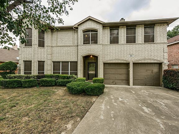 3rd image of 812 Sebring Dr
