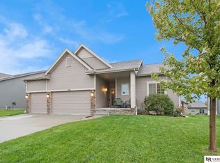 8819 N 161st St, Bennington, NE 68007