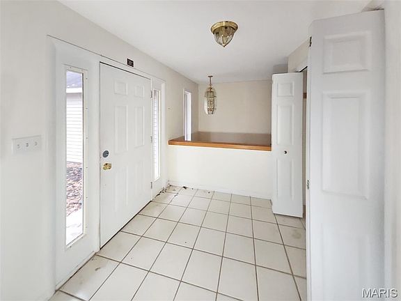 2nd image of 31365 Haddon Pl