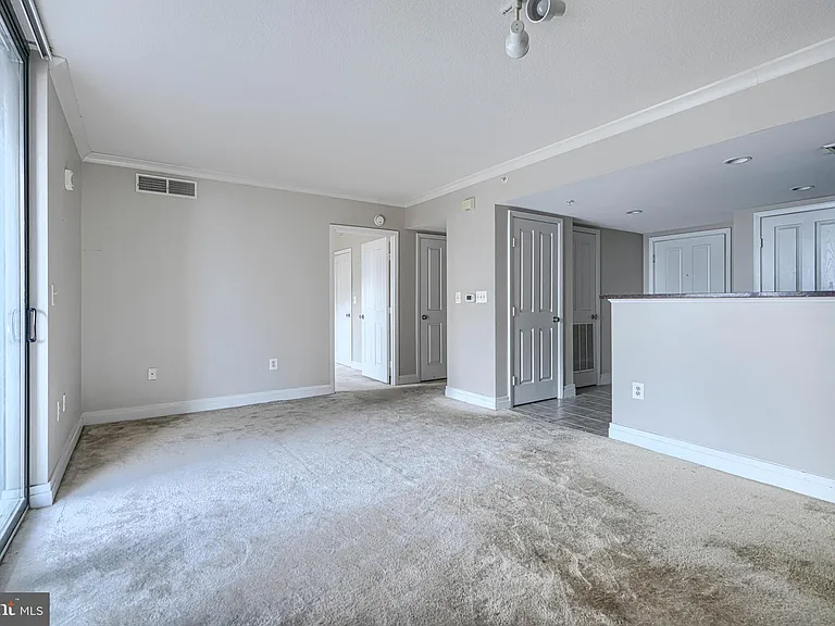414 Water St #1404 — Photo 4