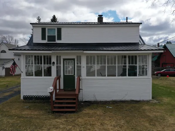 19 Brunswick Avenue, Fort Fairfield, ME 04742