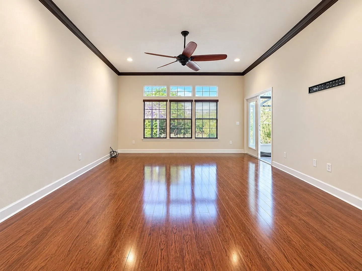 3 Bed 2 Bath Single Family Home in Turkey Creek! — Photo 4