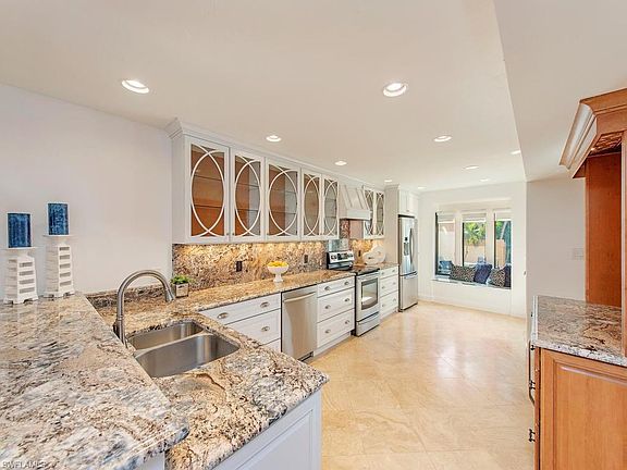 5th image of 6722 Pelican Bay Blvd