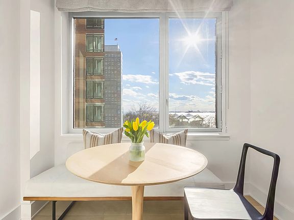 5th image of 20 River Ter APT 4M