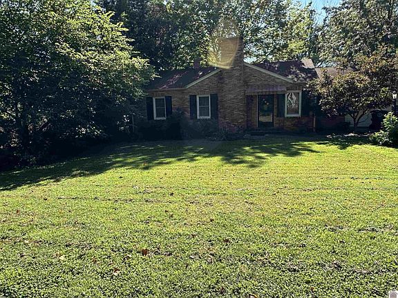 2nd image of 250 Wallace Ln