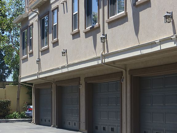 3rd image of 1961 Annandale Way