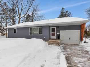 415 N Brown Ave, Litchfield, MN 55355