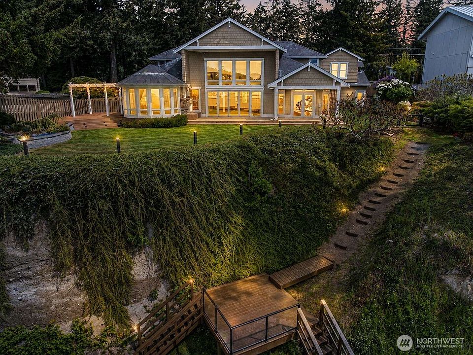 1st image of 13104 Purdy Drive NW